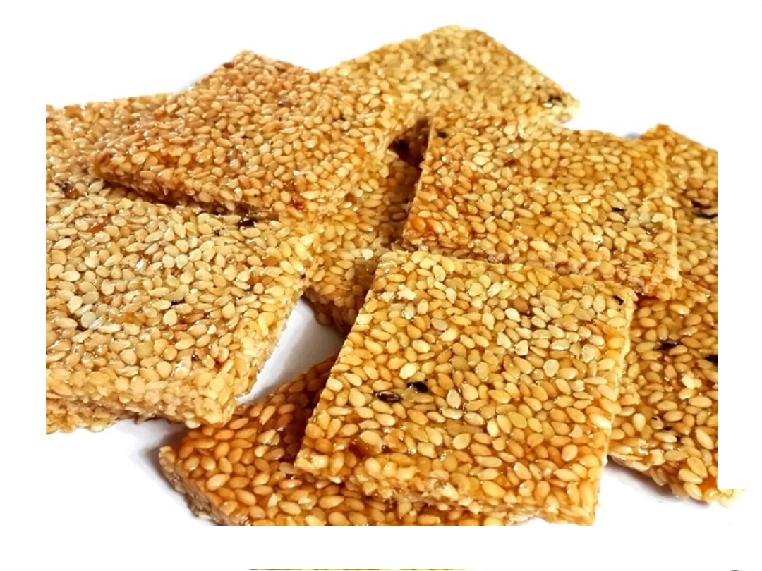 شیرینی لوزی کنجد با مغز پسته 250 گرمی اهواز لند - شیرینی لوزی کنجد با مغز پسته 250 گرمی اهواز لند